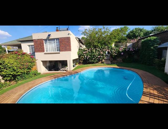 4 BEDROOM HOUSE FOR SALE IN KENSINGTON